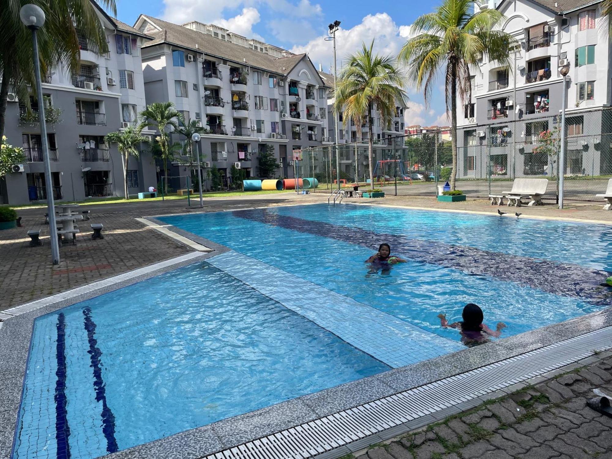 Subang Ville Ehsan Apartment Kampong Baharu Sungai Way Exterior photo